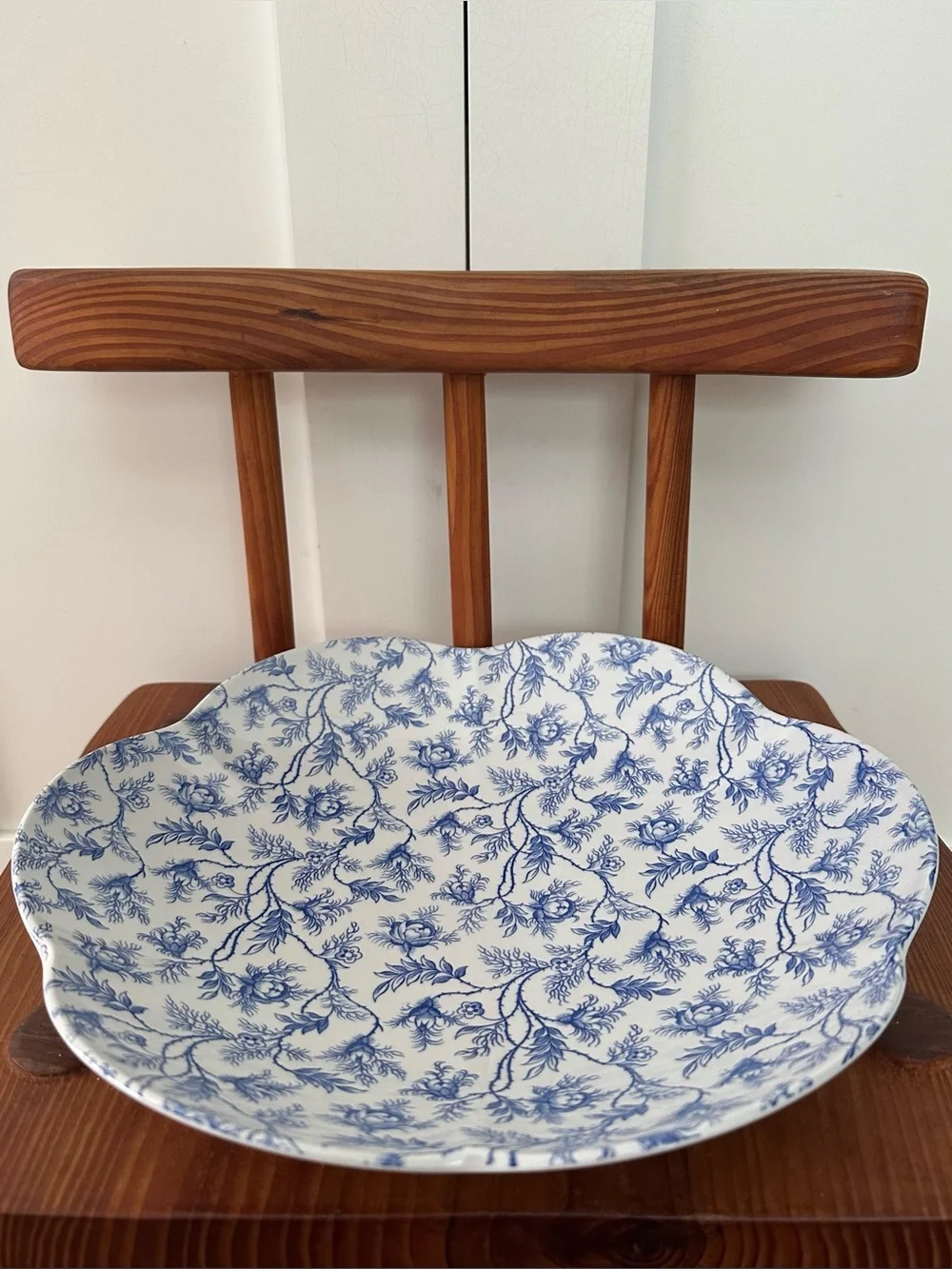 The Spode Blue Room Collection Rosebud Chintz Bowl Made in England Pasta Servin